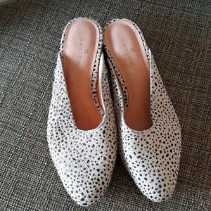 Brand new slip on Ethiopian leather super hip